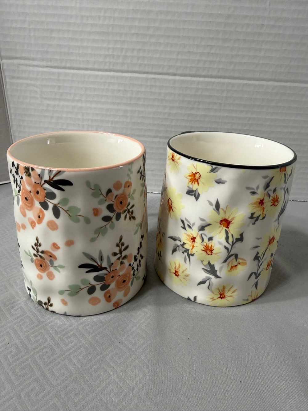 10 Strawberry Street  Ceramic Floral Mugs Peach Blossom & Yellow Daisy Set of 2